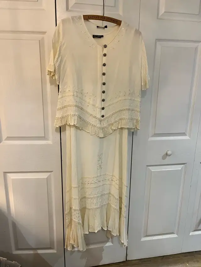 ladies vacation-cruise wear dresses and outfits
