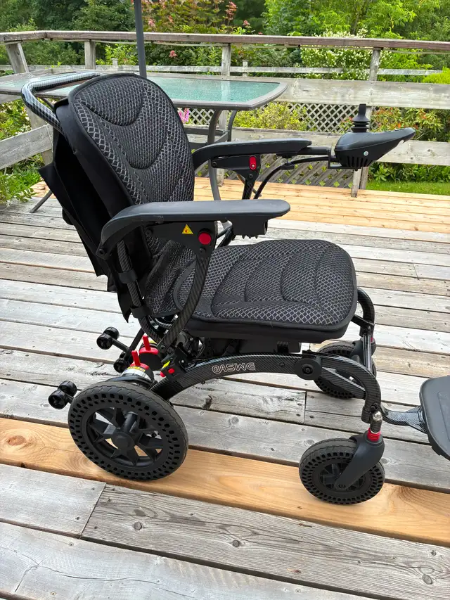 New Easwe B20 Folding Power Wheelchair
