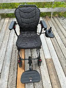 New Easwe B20 Folding Power Wheelchair - Photo 2