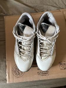 Used Nike Jordan 2009 Sneakers, men size 11 - Photo 2