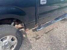2011 Ford F-150 XLT Crew Cab 4x4 Eco Boost - Photo 9
