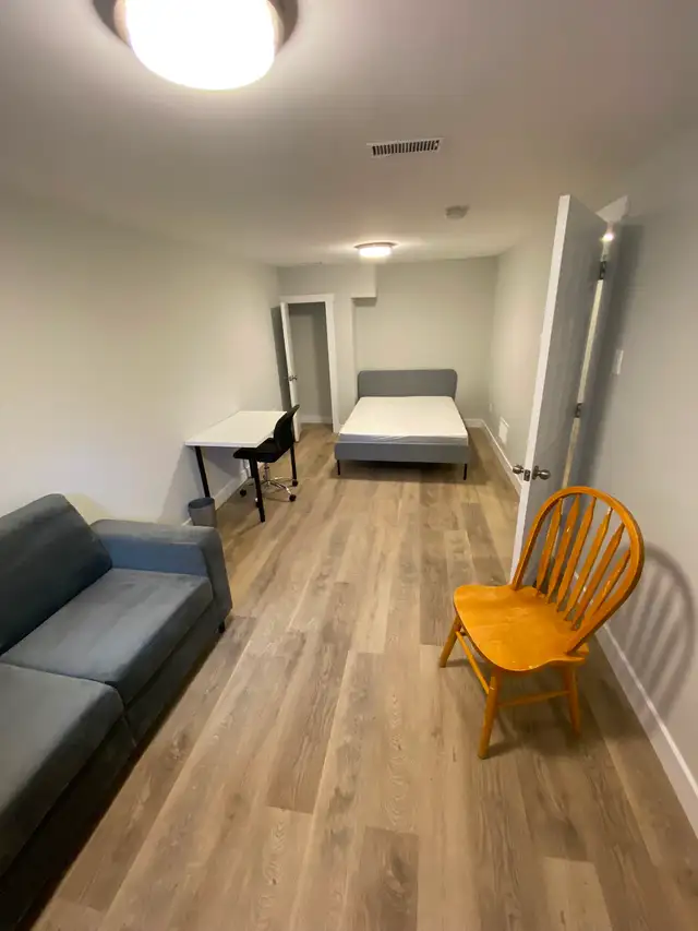 Bedroom for rent in student rental near Carleton U
