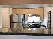 STUDENTS/PROFESSIONALS: Central Downtown, 3Br2Ba,MoveinReady,Fur - Photo 8