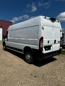 2019 Ram Promaster Mid Roof Cargo Van - Photo 3