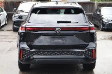 2026 Volkswagen Tiguan Comfortline R-Line Black Edition 4MOTION - Photo 3