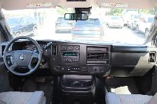 2022 GMC Savana RWD 3500 155' LT 15 Passenger - Photo 11
