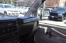 2022 GMC Savana RWD 3500 155' LT 15 Passenger - Photo 19