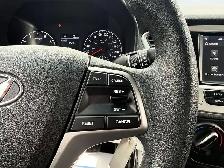 2018 Hyundai Accent SE - Photo 14