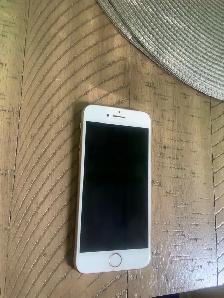 Rose Gold Iphone 8 64 gb unlocked like new 10/10 - Photo 2