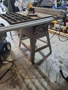 Table Saw - Photo 2