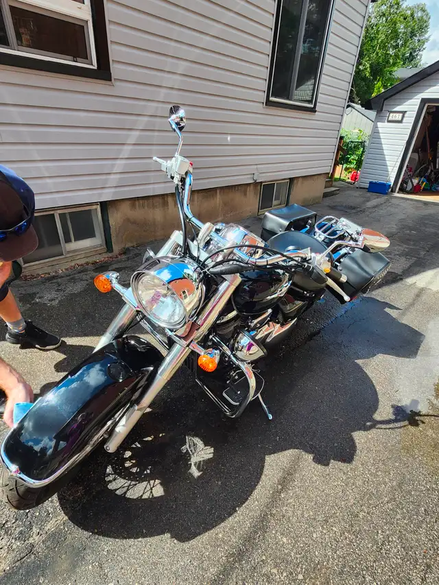Suzuki Boulevard VL800