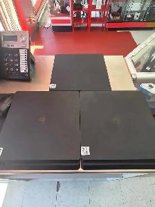 PlayStation 4 - Photo 4