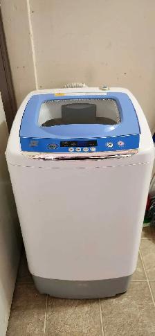 RCA Compact 0.9 Cu. Ft. Portable Load Washer