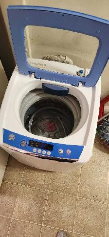 RCA Compact 0.9 Cu. Ft. Portable Load Washer - Photo 3