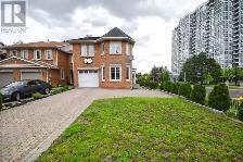 Spacious 2-Bed 1 bath Apartment w/Backyard & Separate Entrance