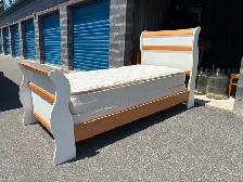 Single Size Bed - Photo 2