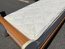 Single Size Bed - Photo 6