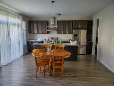 Spacious Room for Rent in Paris-ON- Perfect for Females! - Photo 2