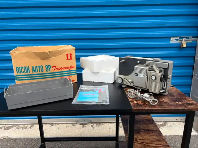 Ricoh Auto 8p Trioscope Movie Projector