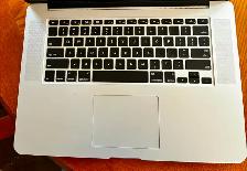 Apple MacBook Pro 15' PLUS SOFTWARE! - Photo 6