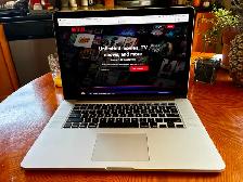 Apple MacBook Pro 15' PLUS SOFTWARE! - Photo 8