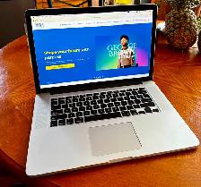 Apple MacBook Pro 15' PLUS SOFTWARE! - Photo 9