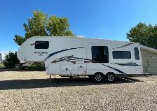 Sundance 5th wheel Camper