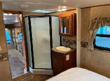 Sundance 5th wheel Camper - Photo 7