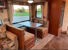 Sundance 5th wheel Camper - Photo 9