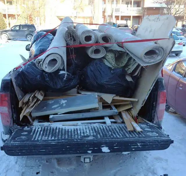 SAME DAY JUNK REMOVAL $75 PLUS$25 LANDFILL FEE TEXT 403-589-0779