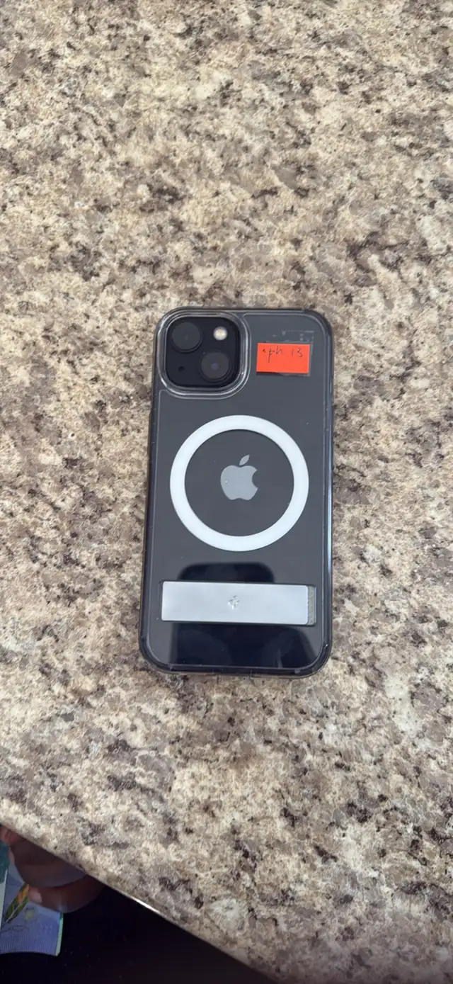 iPhone 13 128gb storage