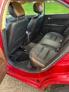 2011 Ford Fusion SLE AWD - Photo 4