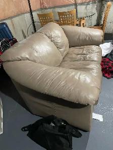 Used Couch set - Photo 4
