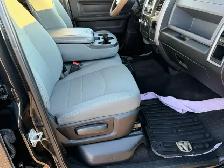 2018 RAM 1500 CREW CAB 4X4 SLT - PKG – 6.3 FT BOX VERY RARE 6 SE - Photo 2