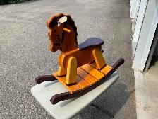 MAGNIFIQUE CHEVAL À BASCULE POUR ENFANTS - Photo 5