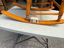 VINTAGE : SUPERBE CHAISE BERÇANTE POUR ENFANT AVEC MUSIQUE - Photo 7