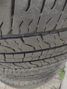 265-60R18x4 pneus été Goodyear Wangler Fortitude .Excellent état - Photo 3