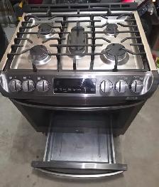 premium LG 30-inch slide-in gas stove - Photo 5