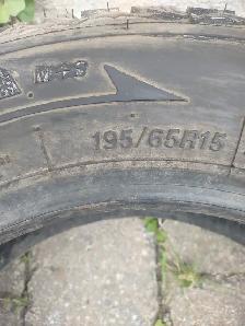 1 pneu hiver 195-65R15 Firestone Winterforce comme neuf - Photo 4