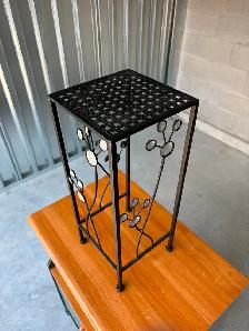 Cute Small Square Stand - Photo 4