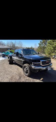 2005 GMC 3500 - Photo 4