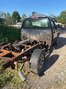 2011 gmc 4x4 - Photo 2