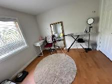 2 Large bright private rooms from Aug 1st— Female-only household - Photo 4