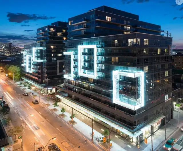 1B D corner unit, XLG Balcony @  DNA3 available for rent  $2750