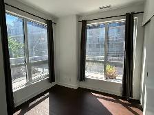 1B D corner unit, XLG Balcony @  DNA3 available for rent  $2750 - Photo 4