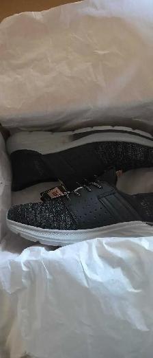 Sketchers Garner-Newick Men's 9.5 Shoe