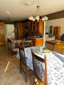 Modern, Spacious and Bright - Photo 4