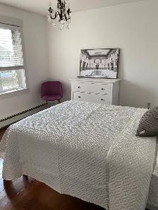 Modern, Spacious and Bright - Photo 8