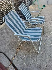 lawn chairs - Photo 2