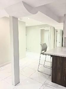 Bright & Spacious 2 Bedroom   Den Basement – Available Immediate - Photo 7